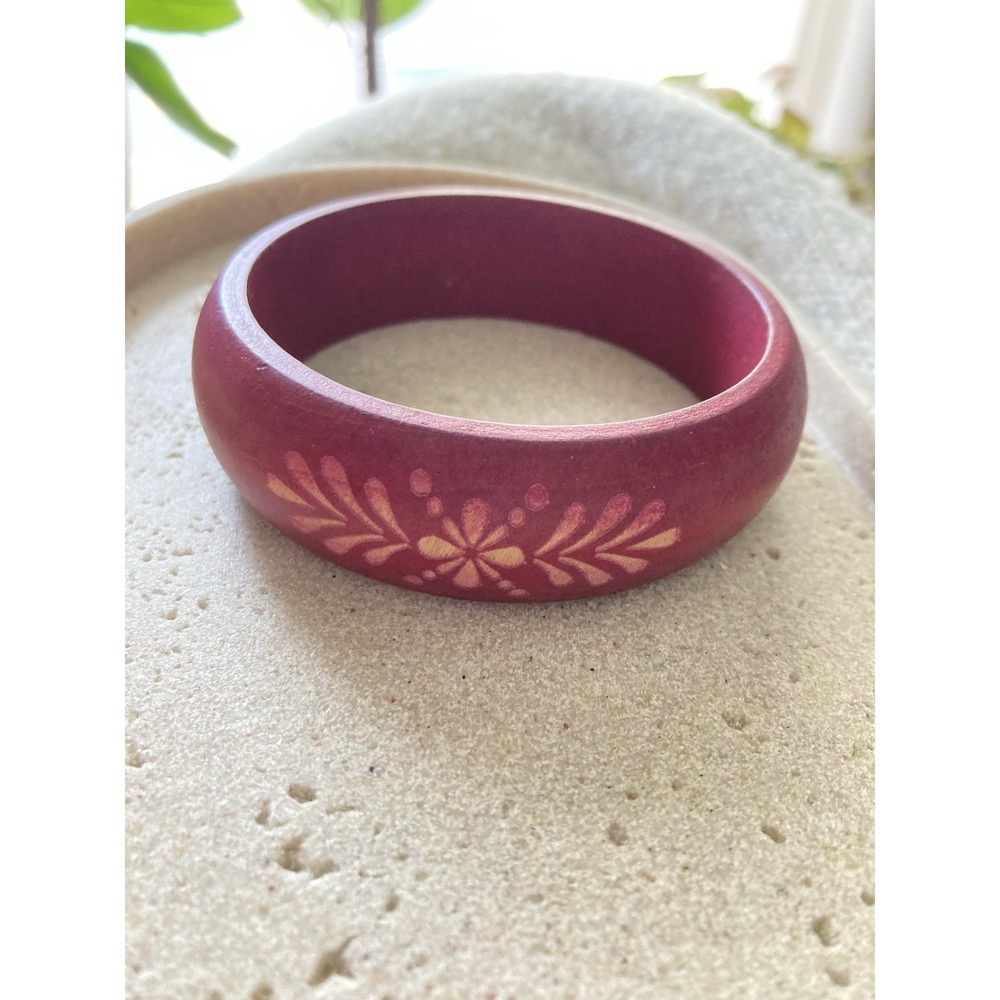 Vintage Painted Wood Bangle Bracelet Burgundy‎ Raspberry Folk Floral Boho Chunky